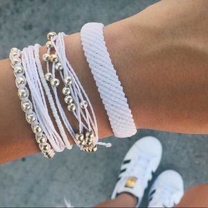 White pura vida bracelet